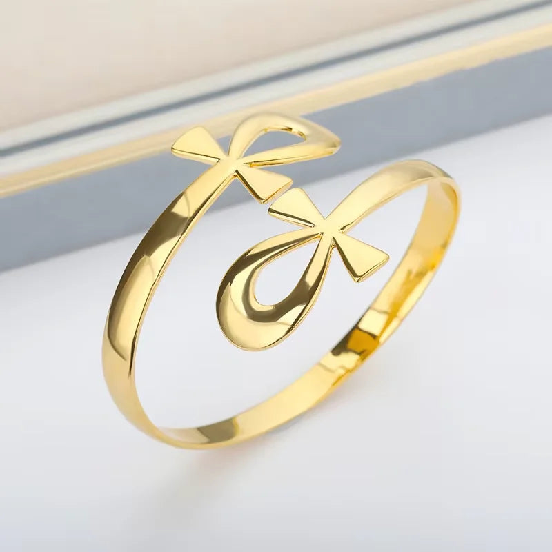 Bracelet Manchette Femme en Acier Inoxydable – Collection Dorée Tendance