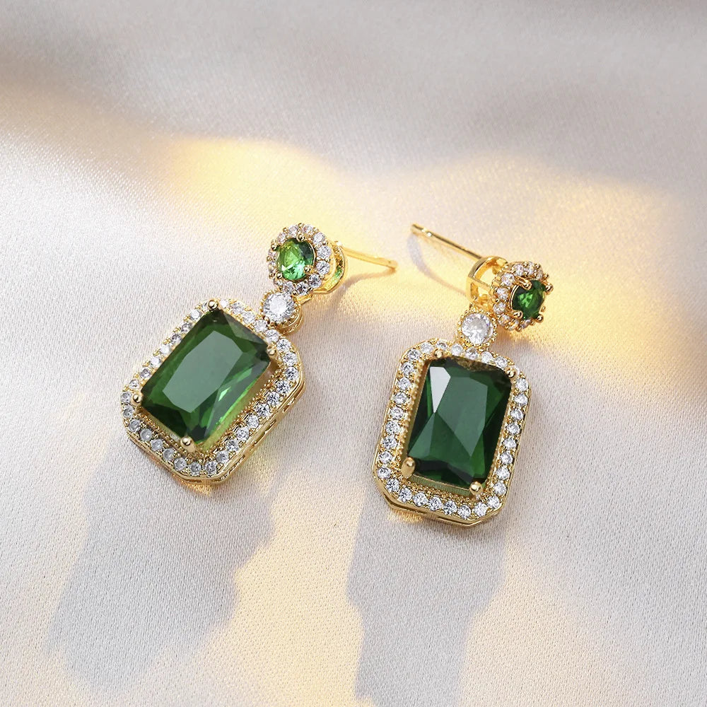 Parure Femme 4 Pièces Dorée & Pierre Verte – Collier, Boucles d’Oreilles et Bague
