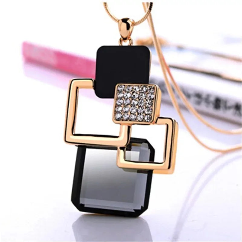 Collier Femme Éclat Géométrique – Pendentif Cristal Élégant