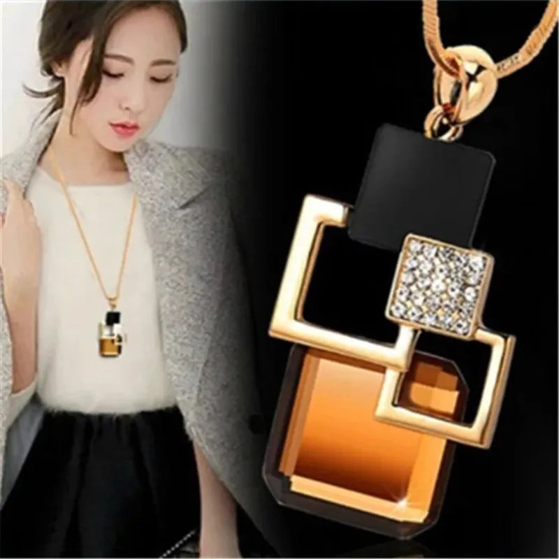 Collier Femme Éclat Géométrique – Pendentif Cristal Élégant