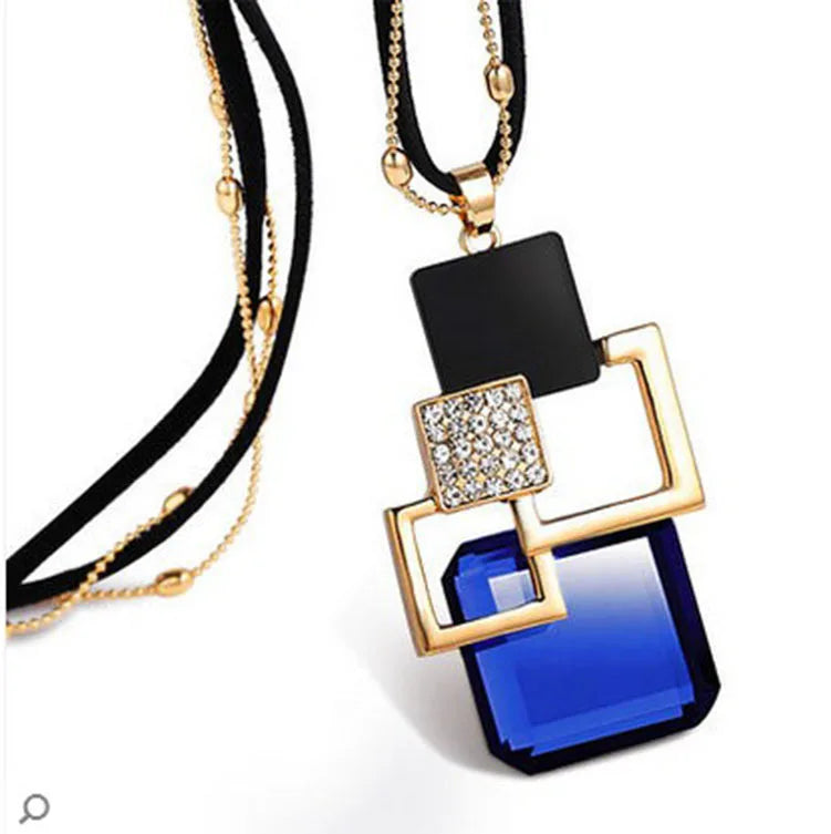Collier Femme Éclat Géométrique – Pendentif Cristal Élégant