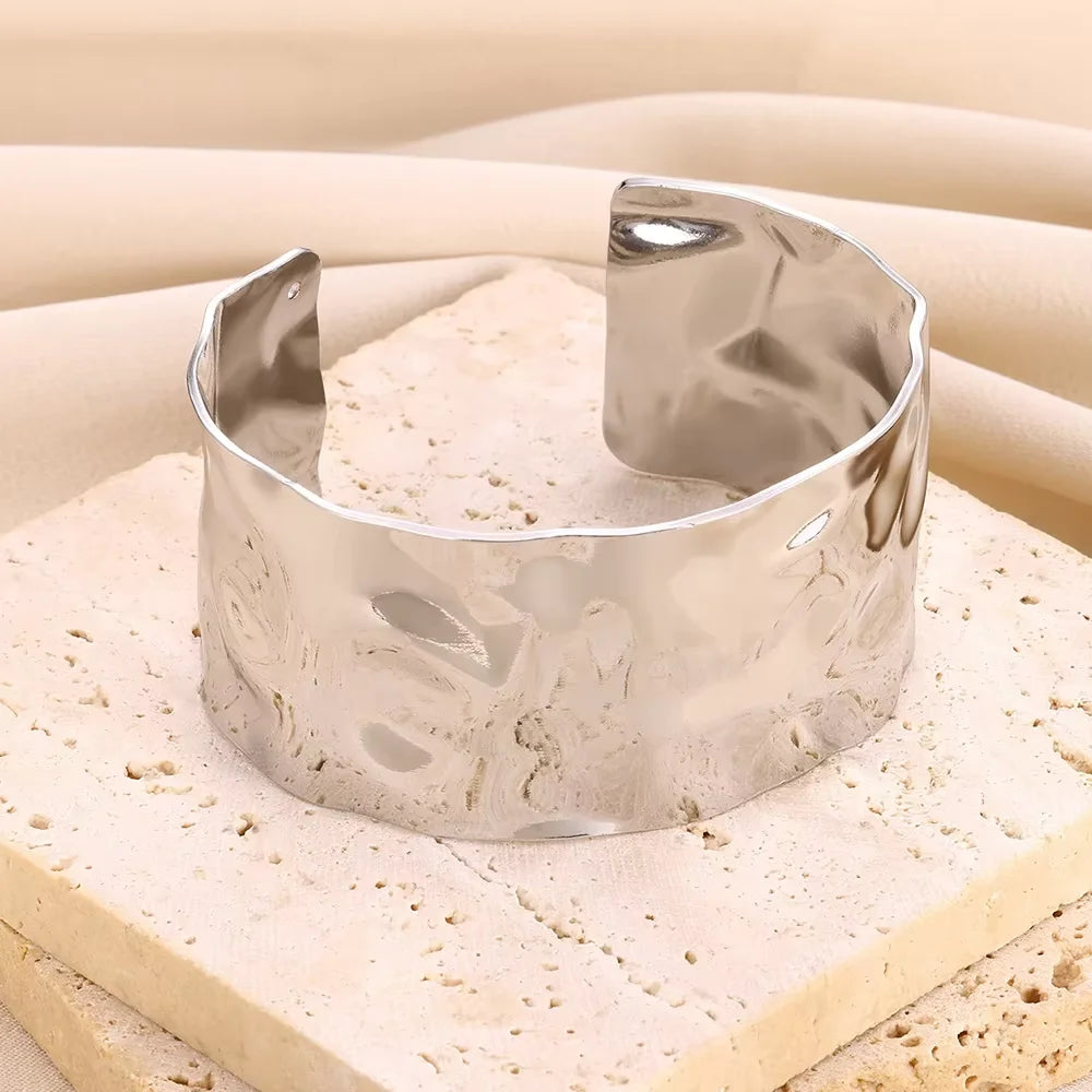 Bracelet Manchette Femme en Acier Inoxydable – Collection Dorée Tendance