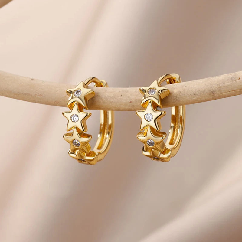 Boucles d’Oreilles Femme Dorées en Acier Inoxydable & Zircons – Élégantes et Tendance
