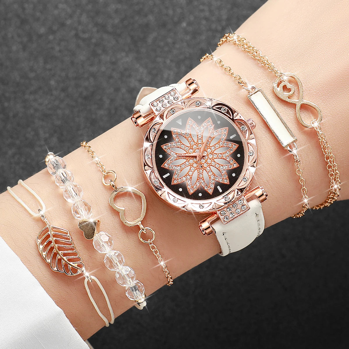 Coffret Cadeau Femme – Montre Élégante + 5 Bracelets Dorés – 6 Pièces