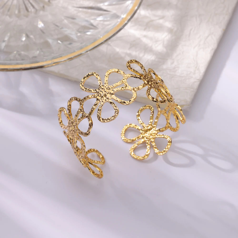 Bracelet Manchette Femme en Acier Inoxydable – Collection Dorée Tendance